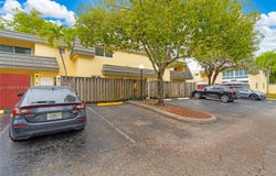 8425 SW 137th Ave, Miami, FL 33183