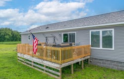 27998 210th RD, Marshall, MO 65340