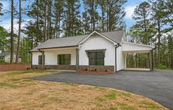 920 Youngs Farm Road, Cedartown, GA 30125
