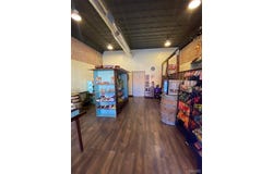 105 W State Street, Nokomis, IL 62075