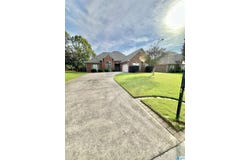 236 QUEENS GATE, ALABASTER, AL 35114
