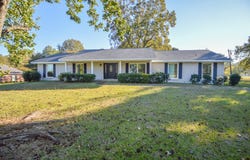 1410 Pinecrest Road, Starkville, MS 39759