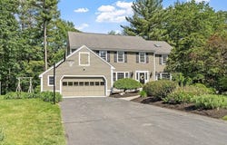 10 Reinsway Circle, Westford, MA 01886