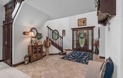 2710 SHOREWOOD Drive, OSHKOSH, WI 54901