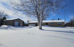 9944 N Donner DR, Germfask, MI 49836