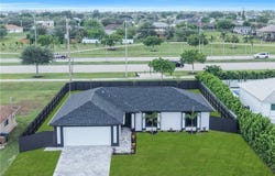 2124 NE 16th Place, Cape Coral, FL 33909