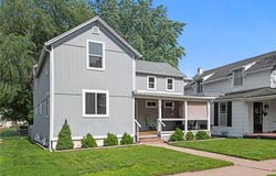 915 4th Avenue, Leavenworth, KS 66048