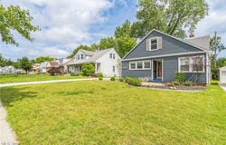 23919 Edgehill Drive, Beachwood, OH 44122