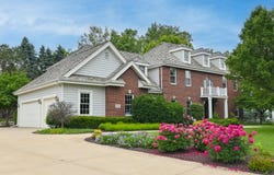 20750 Chadwick Ln, Brookfield, WI 53045