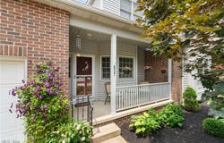637 N Ridgecliff Street, Tallmadge, OH 44278