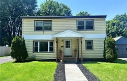 3 Osborn Road, New Hartford, NY 13413