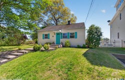 33 Howard Court, Milford, CT 06460