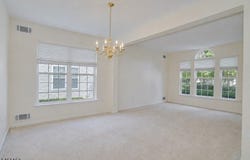 112 Kensington Cir, White Twp., NJ 07823-1724