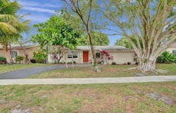 7697 S Forest Boulevard, North Lauderdale, FL 33068