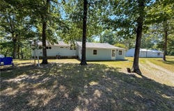 1409 Oak View Dr, Stover, MO 65078
