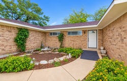 814 S Bois D Arc Street, Forney, TX 75126