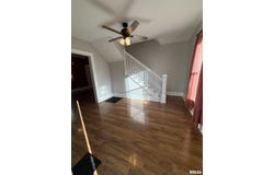 335 GLADSTONE Street, Jacksonville, IL 62650
