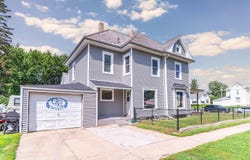 309 Blackhawk Street, Reinbeck, IA 50669