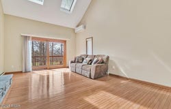 105 Beechwood Lane, Greentown, PA 18426