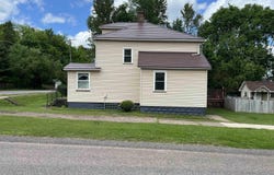 349 Gold, Negaunee, MI 49866