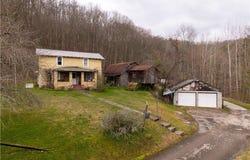 681 Given Park Road, Elkview, WV 25071