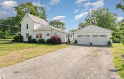 8015 Bloomer Street, Carson City, MI 48811