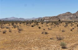 5 Del Oro Road, Apple Valley, CA 92308