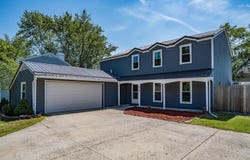 6107 Old Brook Drive, Fort Wayne, IN 46835-2437