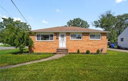 6401 Scott Drive, Brook Park, OH 44142