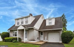 522 SMITHFIELD AVENUE, PHILADELPHIA, PA 19116
