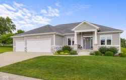 1497 Maple Ridge Court, Columbus, IN 47201