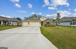 127 Breakwater Loop, Kingsland, GA 31548