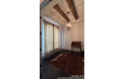 229 Strasbourg St, Castroville, TX 78009