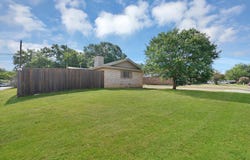 509 Henslee Drive, Euless, TX 76040