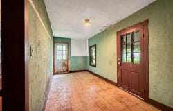 24 E Academy St, Savannah, OH 44874