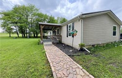 1981 SW State Route 2 Highway, Garden City, MO 64747