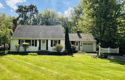 1193 Amostown Rd, West Springfield, MA 01089