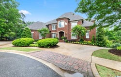 2324 LONGLEAF WAY, VESTAVIA HILLS, AL 35243