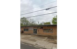 1106 E ASH Street, Springfield, IL 62703