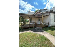 101 W Taylor Street, Caney, KS 67333
