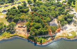 24020 Wildflower Circle, Lindale, TX 75771