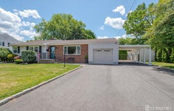 108 Howard Avenue, Middlesex, NJ 08846