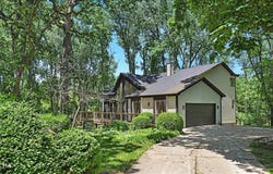 72 Hunter Lane, Bristol, IL 60512