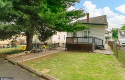 16 CLOVER AVENUE, TRENTON, NJ 08638