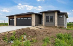 309 Hackberry Dr, Palo, IA 52324