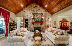 118 W Hoskins, New Boston, AR 75570