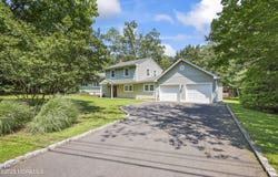45 Normandy Court, Middletown, NJ 07748