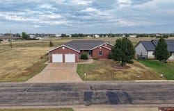 1103 Elizabeth Dr, Ellsworth, KS 67439