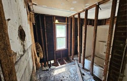 54 Elm St, Harrison Twp, PA 15065