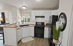 18204 Soledad Canyon Road, Canyon Country, CA 91387